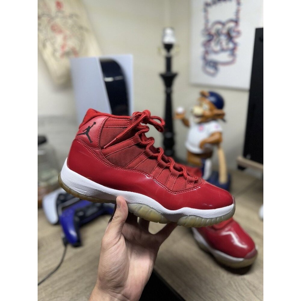 Jordan 11 Retro High Win Like '96 Size 8 Women's Size 9.5
